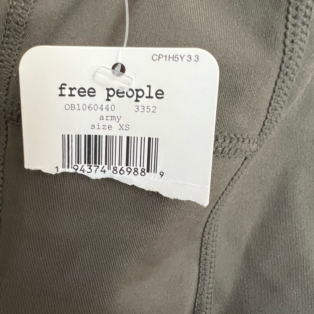 NWT Free People Movement top - Picture 3 of 4